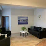 Atlantic Apartments & Rooms