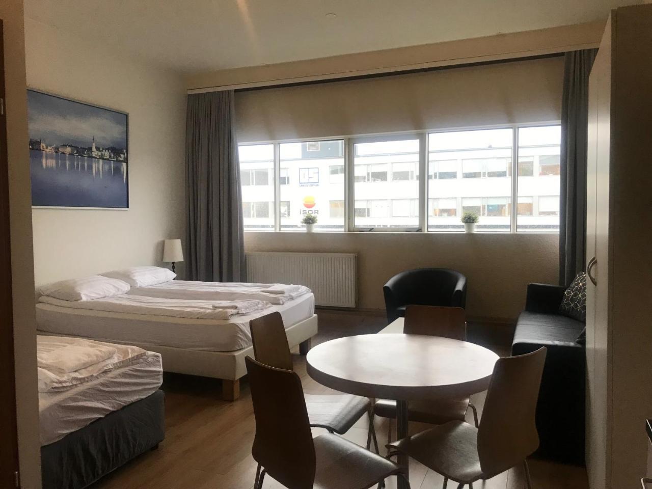 Atlantic Apartments & Rooms *
